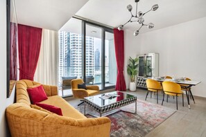 Business Apartment, 2 Bedrooms | 2 bedrooms, in-room safe, iron/ironing board, free WiFi - Liv Residence Marina View 2 Bedroom (Dubai)