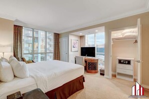 1 bedroom, desk, iron/ironing board, WiFi