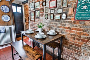 Private kitchen - The Captains Cottage (Hastings)