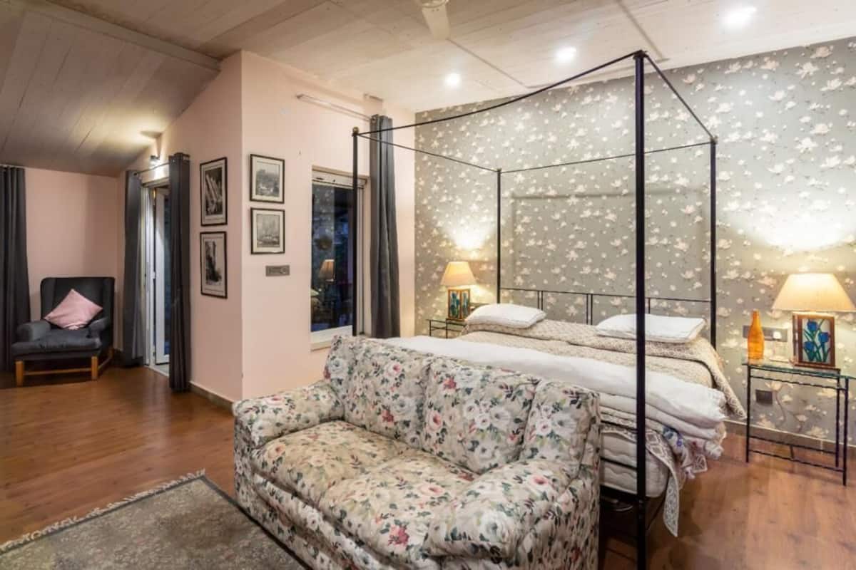 Premium Suite