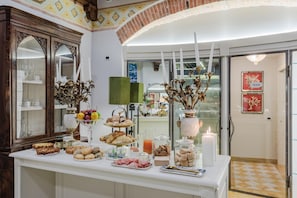 House | 6 bedrooms - The Lucca Heritage Retreat (Lucca)
