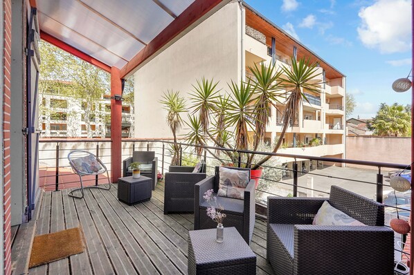 Terrace/patio - Duplex apartment in the heart of Les Minimes, close to the Canal du Midi and the metro. (Toulouse)