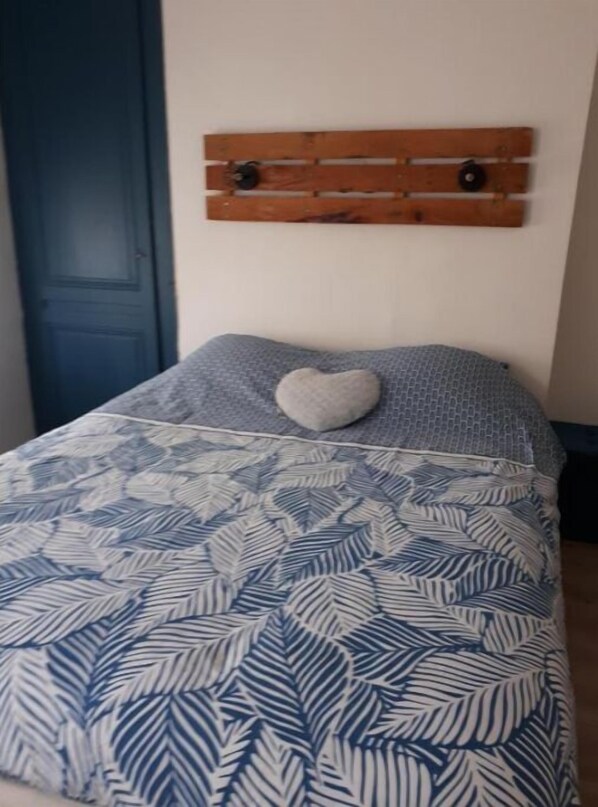 2 bedrooms, travel cot, free WiFi, bed sheets - Entre Plage et Port de Fécamp (Fécamp)