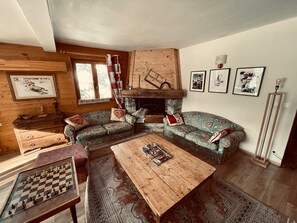 Smart TV, fireplace - Chalet/appartement rez de Chaussée - Méribel Village - 100m2 - 3 Chambres (Les Allues)