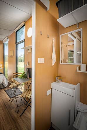 1 dormitorio y ropa de cama