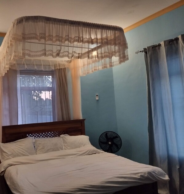 Room - Immaculate 5-bedroom Villa Garden in Dar es Salaam (Dar es Salaam)