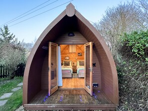 Cabin | Exterior