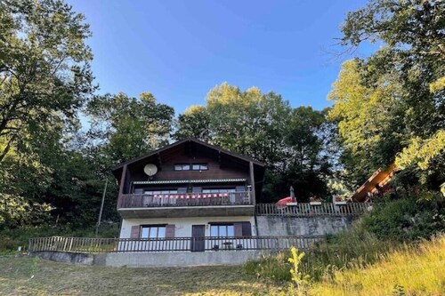 Wohnung mit Parkplatz-terrasse-küche-berg Aussicht