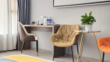 Family Room | Free WiFi