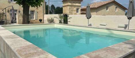 Piscina a l'aire lliure