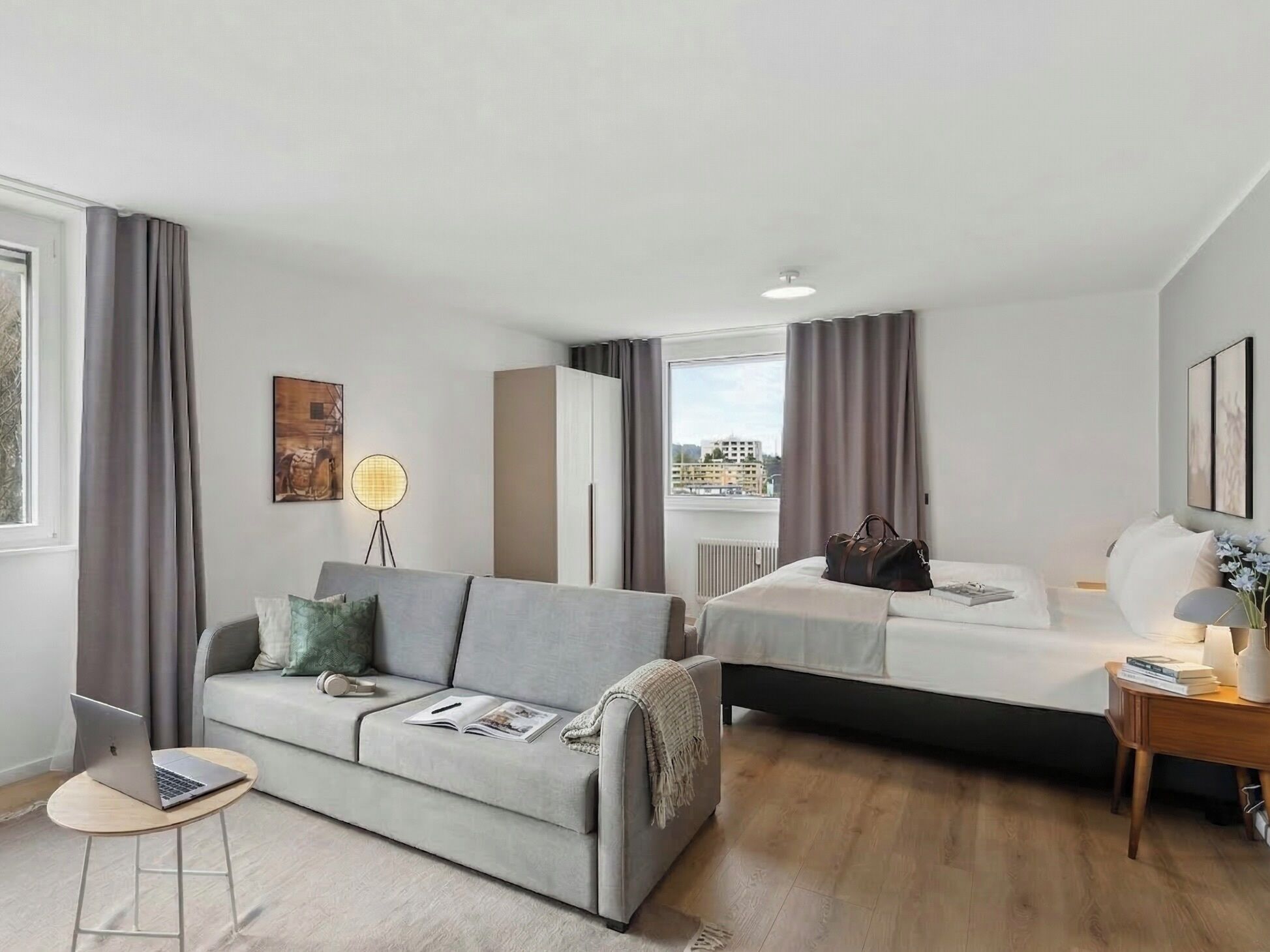 Queen Room with sofa bed | Individuell dekoriert, individuell eingerichtet, Schreibtisch