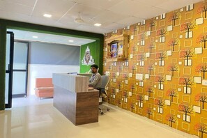 Reception - Hotel Kalyan Palace (Ahmedabad)