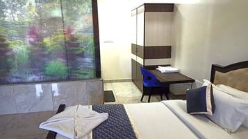 Suite | Bügeleisen/Bügelbrett, Bettwäsche