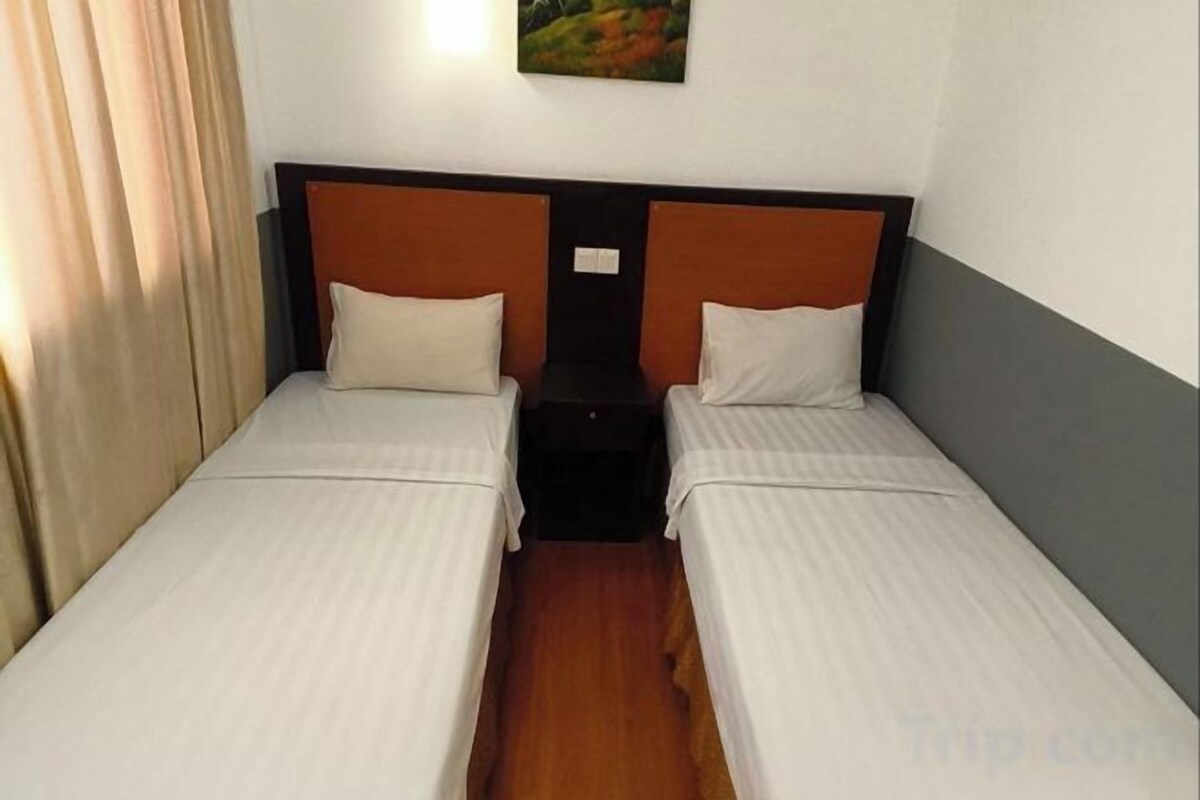 Iron/ironing board (on request), bed sheets