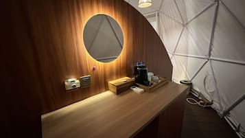 Bureau, lits pliants/supplémentaires, Wi-Fi gratuit, draps fournis
