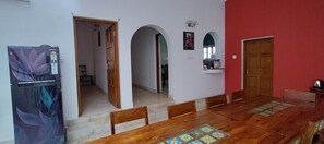 Living area - Myspace Holiday Inn - Ooty (Ootacamund)