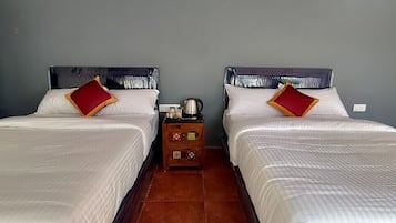 Honeymoon Room | Free WiFi