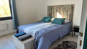 2 bedrooms, iron/ironing board, WiFi, bed sheets - Appartement 2 Chambres Classé 4 Étoiles Le Boulou à 1minute de la Rivière (Le Boulou)