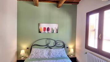 2 camere, ferro/asse da stiro, Wi-Fi, lenzuola