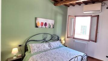 2 Schlafzimmer, Bügeleisen/Bügelbrett, WLAN, Bettwäsche