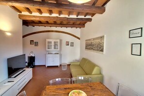 TV - Casa Mojito, apartment in the Santa Croce district (Firenze)