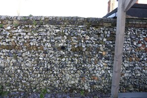 Cottage | Property grounds
