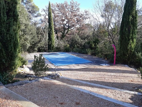 Maison au Milieu des Bois, Avec Piscine