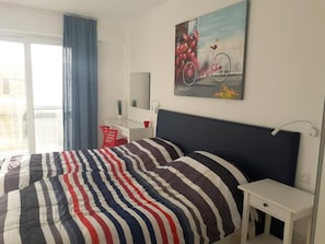 Apartment | 3 bedrooms, iron/ironing board, free WiFi, bed sheets - Stunning and Comfy 3-bed Ensuite Apartment (Zebbug)