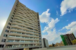 Front of property - Lux Suites Imagine Luxury Apartments (Nairobi)