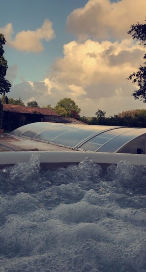Innenpool, Außenpool