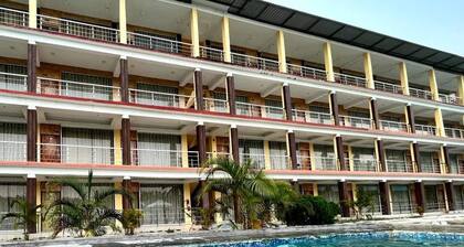 Royal Villa Beach Resort