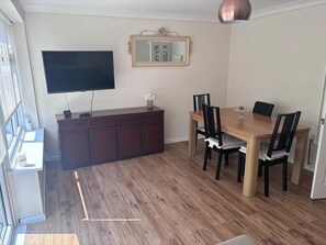 Apartment | Tempat makan