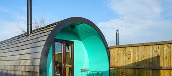 Deluxe Glamping Pod With Hot Tub in Frodsham