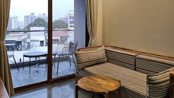 Presidential Apartment | Living area | Flat-screen TV