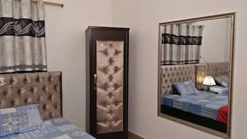 Deluxe Double Room | Soundproofing, iron/ironing board, free WiFi