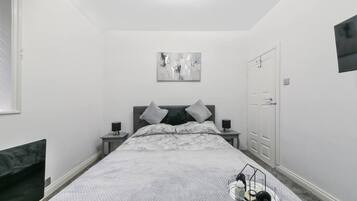 House | 2 bedrooms, free WiFi, bed sheets