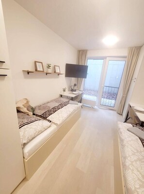 1 bedroom, iron/ironing board, WiFi, bed sheets