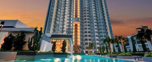 Pool - New modern condo (1) with pool @ Bangi (Kampung Tangkas)