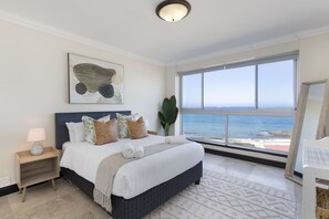Apartment (2 Bedrooms) | Interior - Blouberg Heights 603 (Cape Town)
