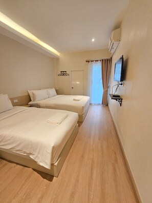 Habitación triple básica | Wifi gratis y ropa de cama 