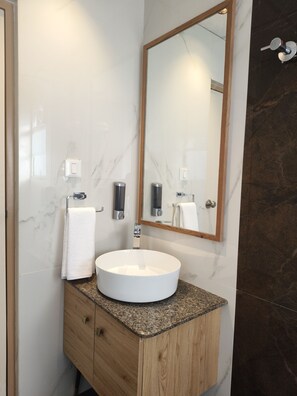 Studio | Phòng tắm | Đồ dùng nhà tắm miễn phí 