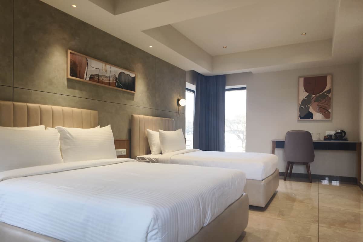 Family Room | 1 bedroom, desk, free WiFi