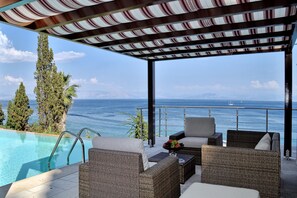 Villa, 6 Schlafzimmer, Raucher, eigener Pool | Pool | Außenpool