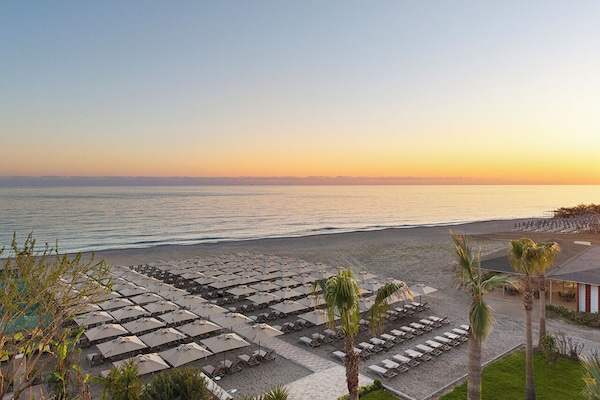 Beach/ocean view