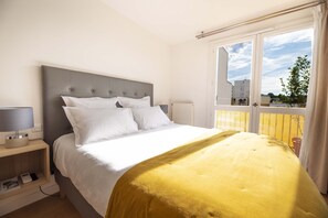 1 habitación, tabla de planchar con plancha, wifi gratis y ropa de cama 