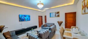 Living area - Résidence Brenda (Abidjan)