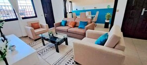 Living area - Résidence Camélias (Abidjan)