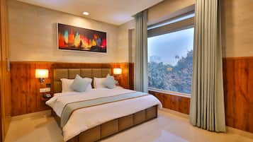 Superior Room | 1 bilik tidur, peti besi dalam bilik, meja, seterika/papan seterika