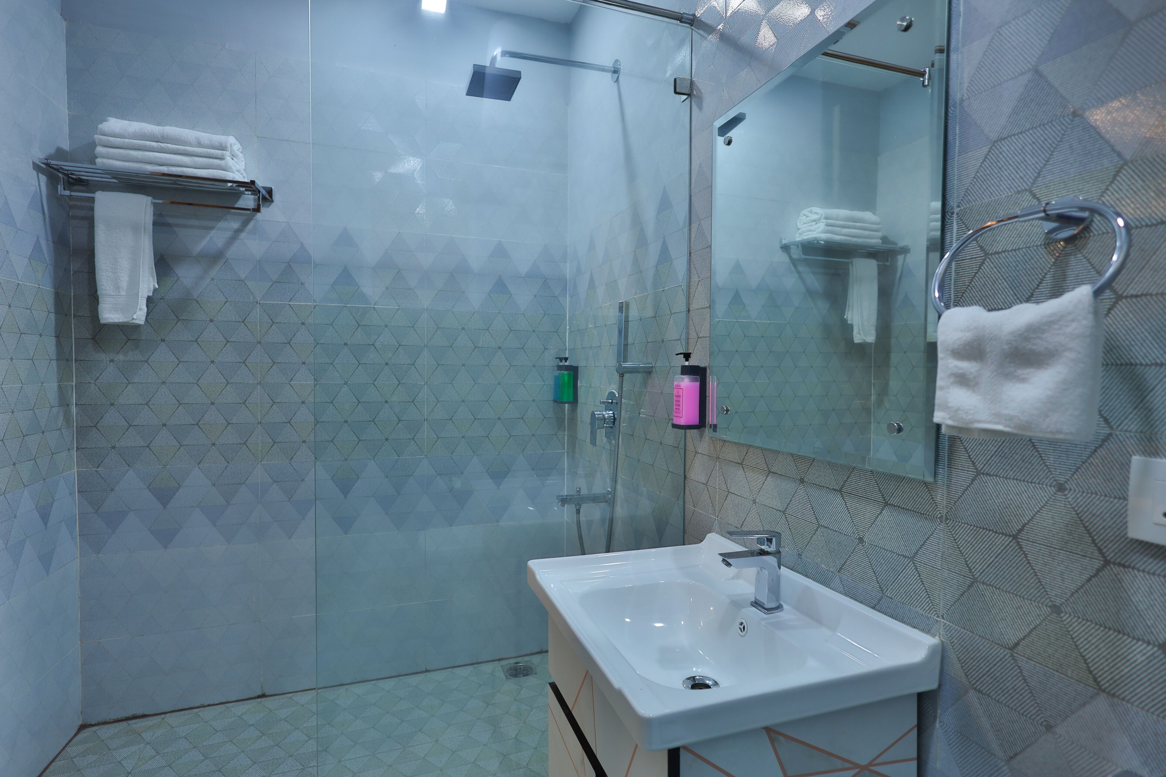 Shower, free toiletries, hair dryer, bathrobes