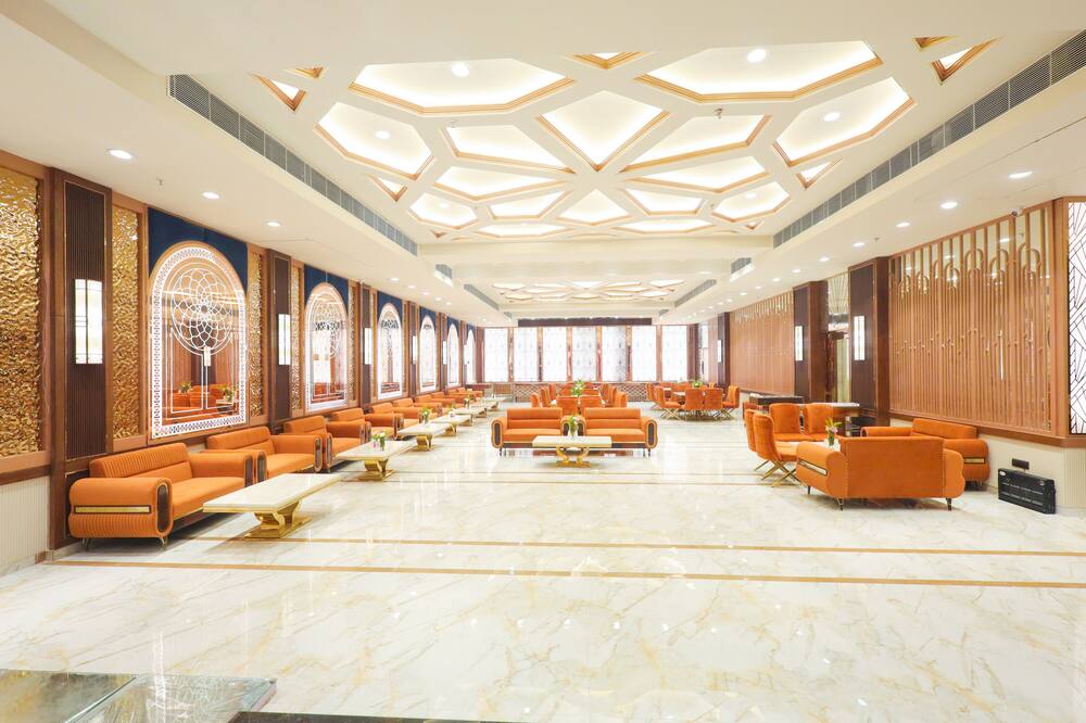 Clay Inn Hotel Gurugram